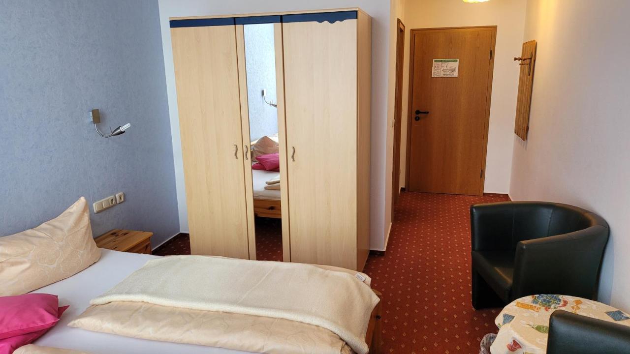 Schwarzes Lamm Hotel Ротенбург об дер Таубер Екстериор снимка